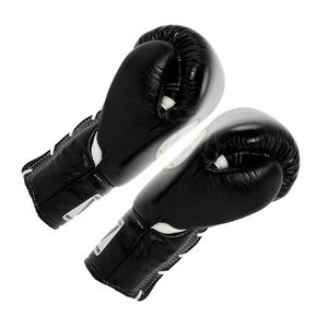 Gants de boxe de qualité supérieure, design OEM à lacets, réglables, pour l'entraînement sportif de combat, par AMAZING INDUSTRIES - Product Image 3