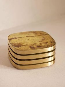 Posavasos de Metal de Lujo Ecológicos, 2 Piezas, Hechos con Materiales Reciclables Sostenibles, Duraderos y Reutilizables para Uso Doméstico y Comercial - Product Image 3