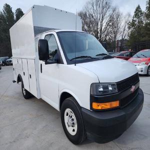 Chevrolet Express 3500 2023 IMPECABLE - Product Image 3