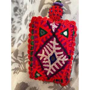 Pendientes Colgantes de Estilo Étnico con Parche Tribal Kutch y Diseño Geométrico, Joyería con Motivo Sol del Desierto - Product Image 3