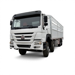 Camión de Transporte de <span class=keywords><strong>Ganado</strong></span> SINOTRUK HOWO 6x4/8x4 <span class=keywords><strong>para</strong></span> Granjas Africanas, <span class=keywords><strong>Jaula</strong></span> Transpirable <span class=keywords><strong>con</strong></span> Baja Tasa de Fallos - Product Image 4