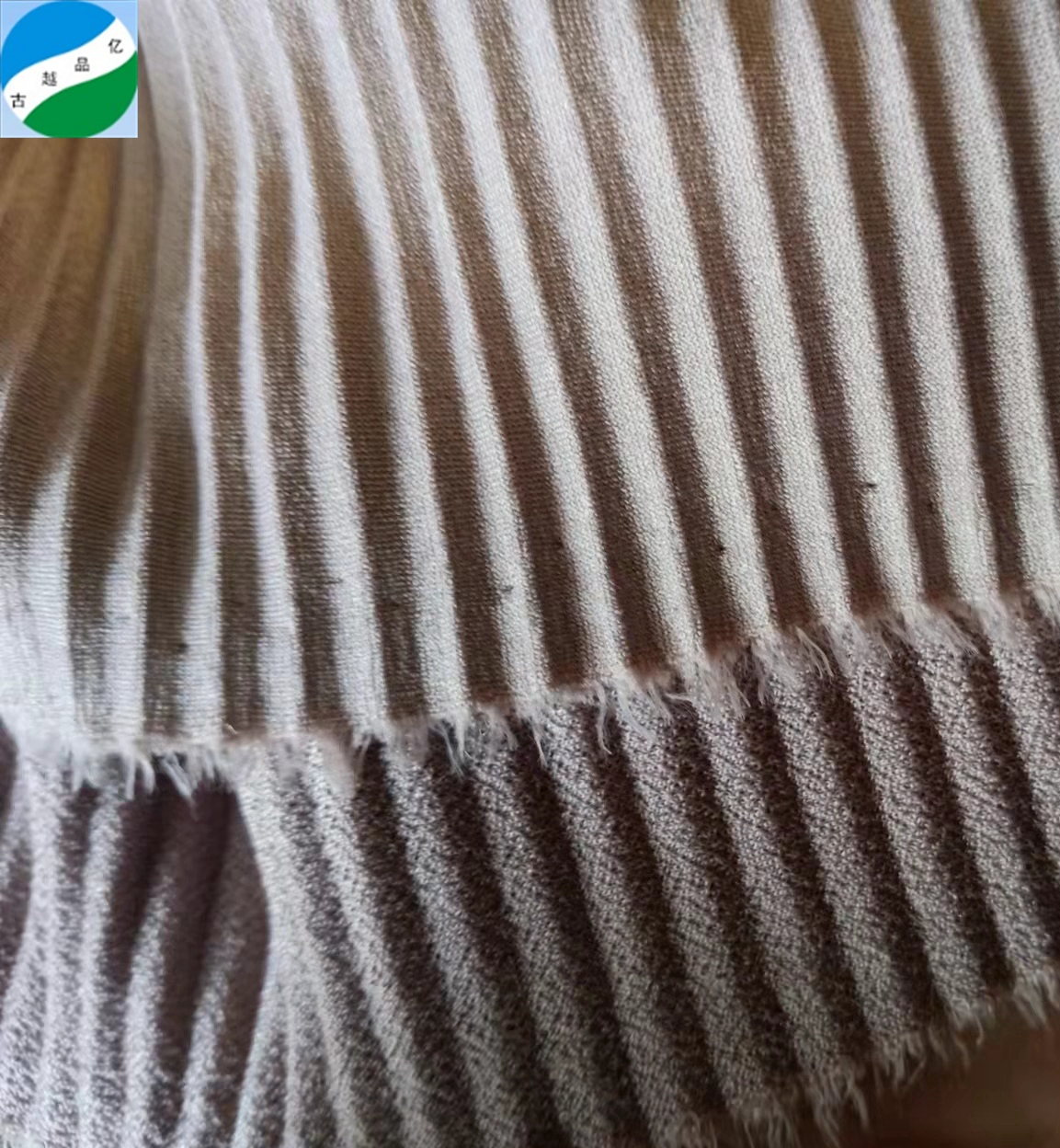 柯桥批发厚针织苔藓绉纱褶皱固体库存面料