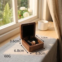 Graviertes Logo Blanko Quadratische Brosche Manschettenknöpfe Ohrringe Ehering-Set Massives Walnussholz Elegante Holzverpackung Schmuckbox Geschenk