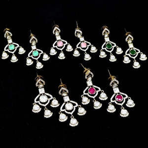 Boucles d'oreilles pendantes Kundan 11321, pierres colorées, laiton plaqué or, bijoux indiens traditionnels pour fêtes et mariages - Product Image 1