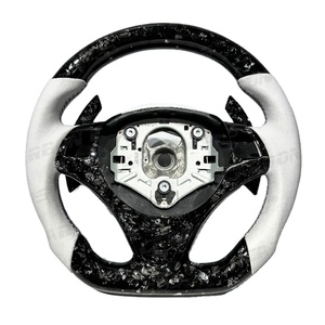 Volante de Fibra de Carbono Forjado en Blanco y Negro para <span class=keywords><strong>BMW</strong></span> E92 F92 F80 F82 E46 E53 E60 E70 E71 E84 E85 E86 E89 E90 F10 F18 F20 - Product Image 1