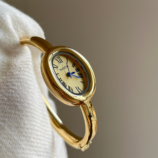 Elegant Bangles Women's Watch Vintage Oval Roma Scale Dial Ladies Quartz Watches Fashion Bracelet Strap Female Wristwatch(WA442)