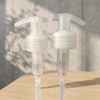 Pompe à lotion en plastique de qualité supérieure en gros 24/410 28/410 Distributeur à verrouillage gauche-droite pour soins de la peau, savon pour les mains et usage domestique quotidien