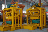 Prix le plus bas QT4-40 la machine de moulage de blocs de ciment semi-automatique Interlock Hallow Paving Machine de fabrication de briques à petite échelle