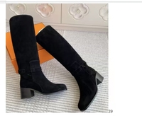 Bottes d'équitation montantes pour femme, en cuir noir, à bout rond, talon carré, avec fermeture éclair latérale, pour l'hiver, avec boucle, fabrication OEM ODM sur mesure, tailles 35-43