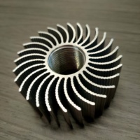 Harga Pabrik Tabung Tembaga Bulat Pendingin GPU Sirip Aluminium dengan Pelat Dasar Tembaga Layanan Pemrosesan Pembengkokan & Pemotongan