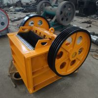 Concasseur à mâchoires PE150x250 pour l'extraction de l'or, machine de concassage de pierres à haute efficacité avec plaque de mâchoire résistante à l'usure