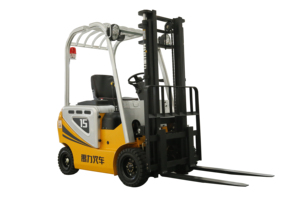 Precio de fábrica Carretilla elevadora eléctrica de 4 ruedas Carretilla elevadora de 1,5 toneladas con mástil de elevación libre de <span class=keywords><strong>3</strong></span> etapas de 4500 mm - Product Image 4