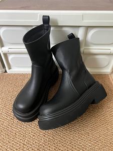 Venta al por mayor de fábrica de botas cortas deportivas retro formales de cuero genuino, botas casuales elegantes y a la moda para mujer - Product Image 5