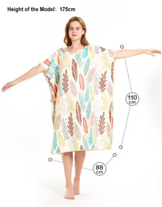 Serviette <span class=keywords><strong>poncho</strong></span> à capuche bon marché <span class=keywords><strong>poncho</strong></span> de <span class=keywords><strong>surf</strong></span> recyclé serviette de plage sweat à capuche personnalisé ponchos en microfibre à séchage rapide avec poche pour adultes - Product Image 3