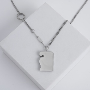 Fabricante OEM de Joyería, Collares Populares para Parejas, Diseño en Forma de Corazón, Joyería de Acero Inoxidable, Regalos de Alta Calidad - Product Image 2