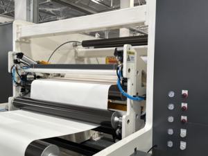 चिपकने वाला टेप नियंत्रण के लिए उच्च परिशुद्धता लेमिनेटिंग कोटिंग मशीन मोटाई पेपर पैकेजिंग प्रकार फिल्म - Product Image 5