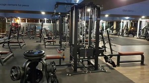 Macchina Multifunzione per Allenamento della Forza, Attrezzatura Commerciale per Palestra con Carico a Pesi, Stazione Fitness Multipla a 4 Postazioni - Product Image 5