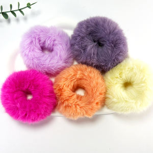 Яркий плюшевый мягкий пушистый галстук для волос, зимние аксессуары для волос для девушек, модные женские милые эластичные повязки для волос для девушек - Product Image 6