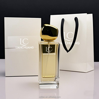 Flacon de parfum carré en verre haut de gamme personnalisé, flacon d'huile essentielle avec boîte, flacon vide pour marque, vente en gros, fabricant
