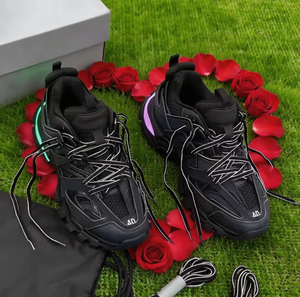 Chaussures de course LED Série 2026 Style Rétro Designer Décontractées BGA Track 3.0 Classiques Sportives Respirantes en Cuir Véritable - Product Image 5