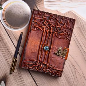 Carnet en cuir Tree Hocus Locus avec système de fermeture à cadenas de style vintage, prix les plus bas, en vente - Product Image 3