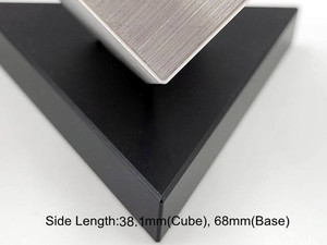 Ensemble de cubes en métal Al <span class=keywords><strong>Cube</strong></span> avec base triangulaire Couleur noire Logo personnalisé Personnalisation graphique - Product Image 2