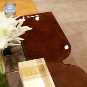 Karois — table basse carrée rétro, pieds courts, chêne bois, avec dessus en marbre et dessus en granit - Product Image 4