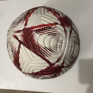 Ballon de football d'entraînement en cuir PU taille 5, logo personnalisé - Product Image 1