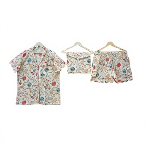 Ensemble de pyjama en coton imprimé floral pour femmes, manches courtes, col rabattu, vêtements de nuit décontractés d'été avec sac assorti, short pour femmes - Product Image 1