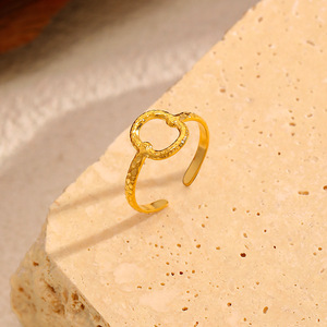 Bague de mode minimaliste en acier inoxydable plaqué or et boucles d'oreilles ouvertes polies en <span class=keywords><strong>cercle</strong></span> <span class=keywords><strong>doré</strong></span>, vente en gros, pour usage quotidien - Product Image 4