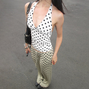 Mode 2026 Sexy Vintage Top à pois, Débardeur court basique d'été pour femme, Épaules dénudées, Dos nu, Style Spice Girl, Col licou - Product Image 5