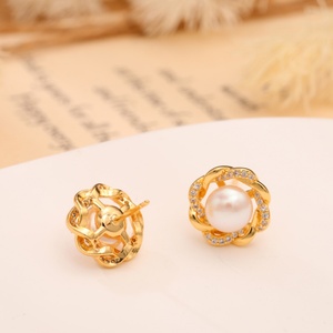 Wholesale 18K Gold Plated Korean Vintage Style Brass Women's Earrings Trendy Pearl Stud and Zirconia Anniversary - Product Image 5