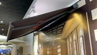 Auvent mural rétractable motorisé de type cassette avec lumière LED réglable pour balcon et patio