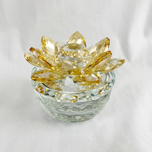Vàng <span class=keywords><strong>Champagne</strong></span> Kim Cương Món Ăn Thủy Tinh Pha Lê Trang Sức Hộp Đính Với Nắp Hoa Sen MH-QT0483 - Product Image 2