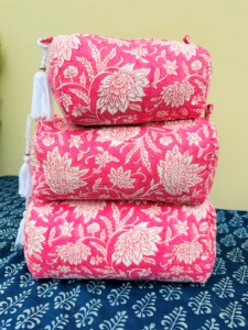 Quilted Floral Print Toiletry Bags Large Indian Cotton Travel Makeup Pouches Fashion Cosmetic Bags And <b>Cases</b> Quilted Wash Bag - Product Image 3