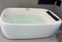 Baignoire rectangulaire autoportante de luxe moderne pour deux personnes avec hydromassage et drainage, en acrylique, pour usage hôtelier et spa intérieur