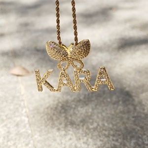 Collier nom personnalisé pour femme avec <span class=keywords><strong>lunette</strong></span> <span class=keywords><strong>papillon</strong></span> personnalisé zircon cubique glacé plaqué or Hip-Hop bijoux de mode - Product Image 4