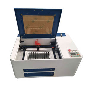Machine de gravure Laser de <span class=keywords><strong>plaque</strong></span> d'immatriculation de voiture de <span class=keywords><strong>prix</strong></span> usine facile à utiliser 30W Laser gravure <span class=keywords><strong>pierre</strong></span> <span class=keywords><strong>tombale</strong></span> Machine de granit Co2 - Product Image 2