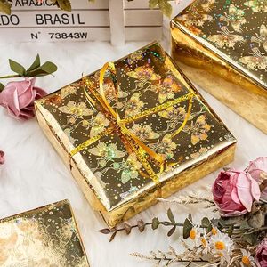 Papel de regalo de alta gama con diseño de mariposas coloridas para bodas y San Valentín, múltiples opciones de color, personalizable. - Product Image 1