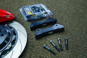 Kit de Frenos Delanteros Grandes con Disco Ranurado de 355x32mm para <span class=keywords><strong>BMW</strong></span> Serie 3 <span class=keywords><strong>320</strong></span> 325 328 330 335 340 con Ruedas de 18 Pulgadas - Product Image 4