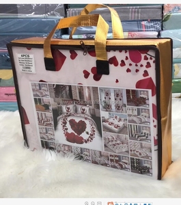 Customized <strong>100</strong>% Polyester <strong>Printed</strong> Heart Love Patterns Bed Sheet <strong>Set</strong> 400TC with Matching Curtains-Folded Bedroom <strong>Bedding</strong> - Product Image 4