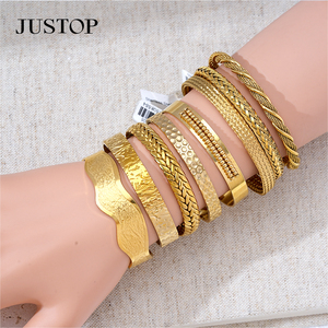 Bangles OEM/OEM custom waterproof stainless steel Gold plating Fashion Jewelry hypoallergenic supplies luxury bangles - Product Image 1