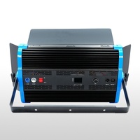 LXC-300DPD 200W 5600K Luz LED de Estudio Ra96 DMX512 con Barndoors, Bloqueo de Engranajes, Construcción Metálica Inclinable y Portátil para Uso Profesional