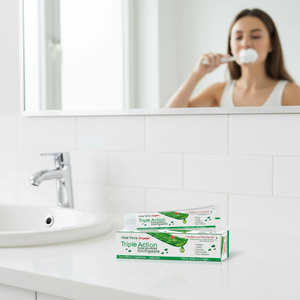 <span class=keywords><strong>Dentifrice</strong></span> à l'<span class=keywords><strong>aloe</strong></span> <span class=keywords><strong>vera</strong></span> et aux herbes blanchissant à la menthe fraîche 100g avec logo personnalisé, fluorure, OEM, étiquette privée, haute qualité, Europe, Amérique - Product Image 1