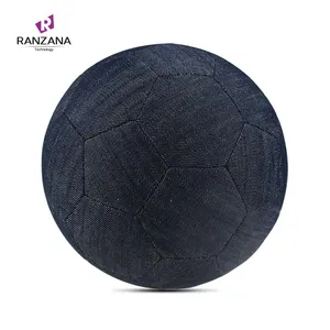 Ballon de football en denim noir avec logo personnalisé OEM 5 # avec couture à la machine Ballon de football personnalisé en PU