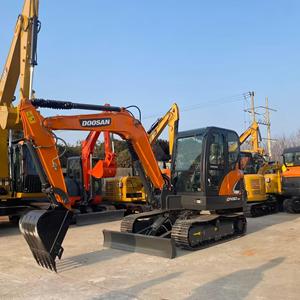 Excavatrice Doosan DX60-9C, poids opérationnel de 6 tonnes, taille mini, machine certifiée d'origine, Chine, 0-2000 heures, boîte de vitesses, pompe - Product Image 4