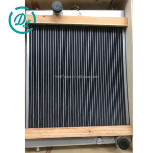 Radiador para Excavadora EexcavaStart ZAX55, Tanque de Agua, Pieza 4434315, Núcleo de Aluminio Duradero, Enfriamiento Eficiente, 1 Año de Garantía - Product Image 1