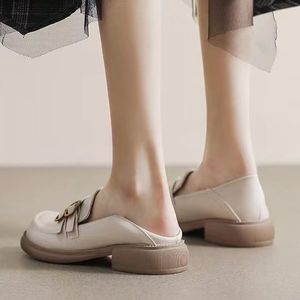 รองเท้าโลฟเฟอร์แบบสวมสำหรับผู้หญิง พื้นรองเท้าส้นเตี้ย ยางกันลื่น สวมใส่สบาย สไตล์ลำลอง ไซส์ 35-43 - Product Image 4