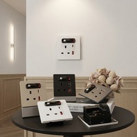 Prise murale multifonctionnelle standard britannique 86 avec câble d'extension étanche 10A et charge rapide USB-C 20W PD