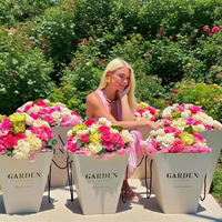 Sac à fleurs anti-graisse, boîtes d'emballage personnalisées pour fleuristes, boîte à fleurs pour bouquet, poignées découpées, matériaux recyclés rigides et frais